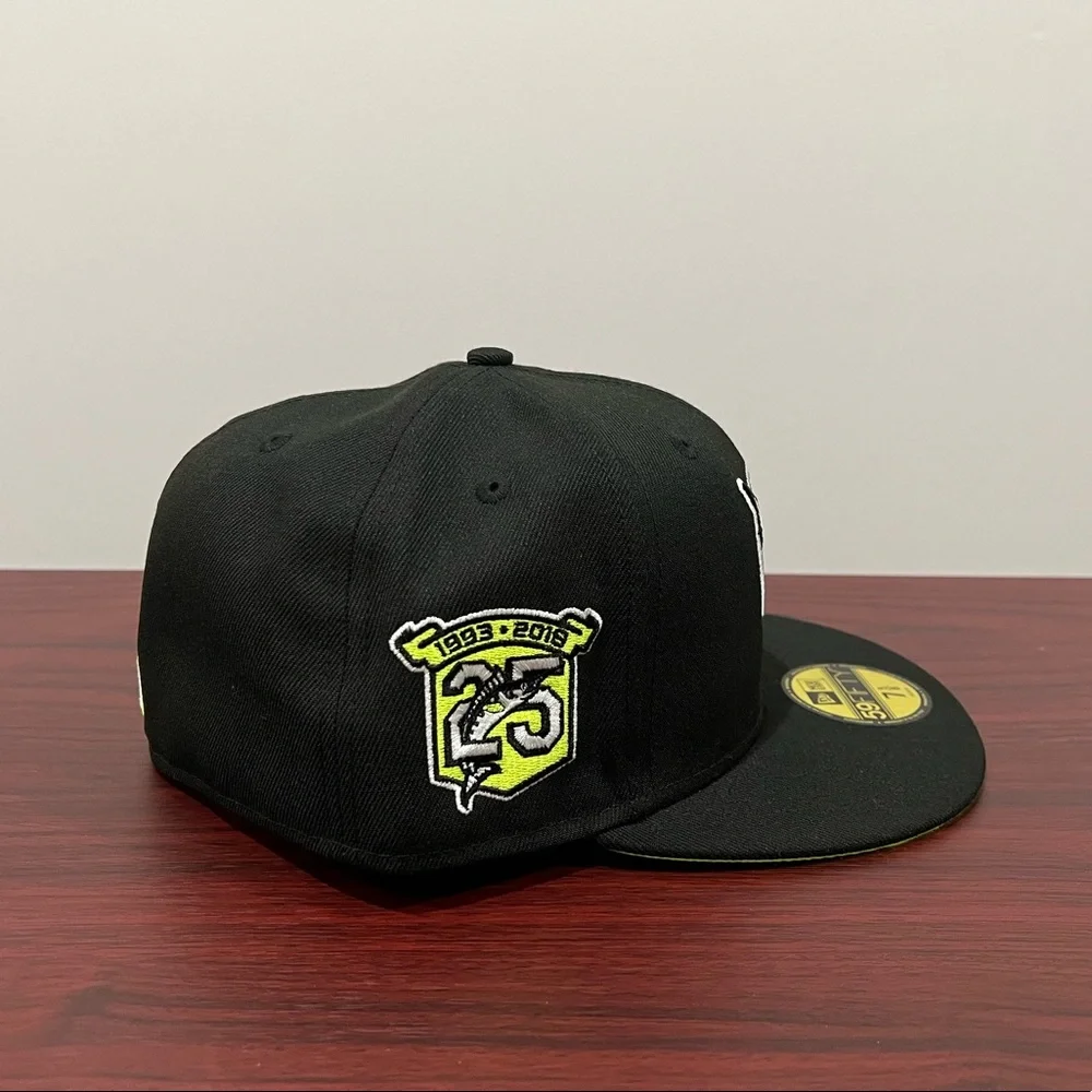 New Era, 59Fifty Fitted Hat, Florida Marlins 25th Anniversary, Black, Green - Picture 3 of 10